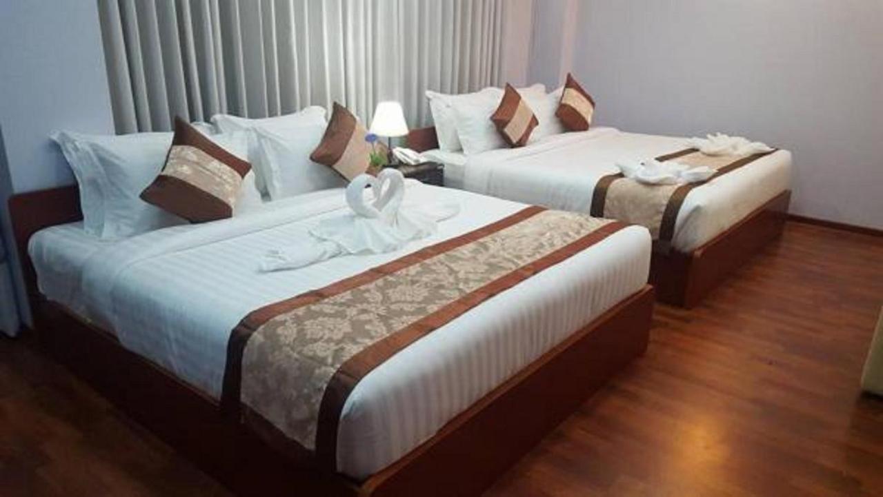 Landmark Hotel Янгон Экстерьер фото